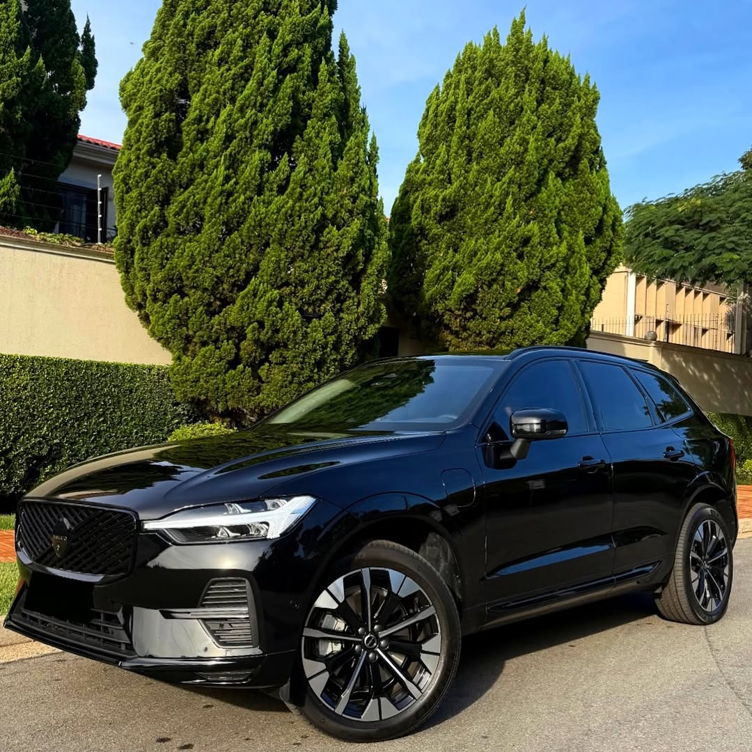 VOLVO XC60 T8 HYBRID ULTRA - Imagem 11