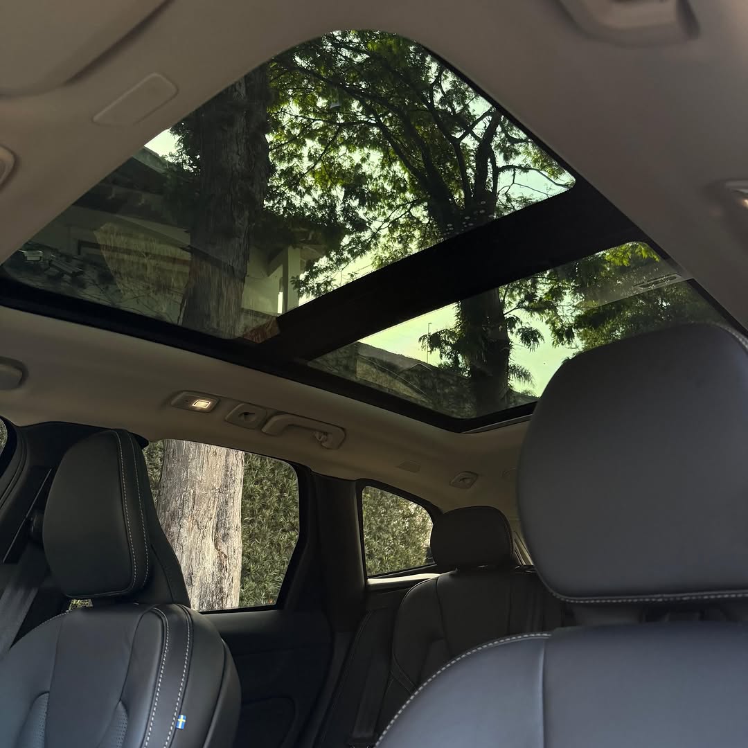 VOLVO XC60 T8 HYBRID ULTRA - Imagem 12