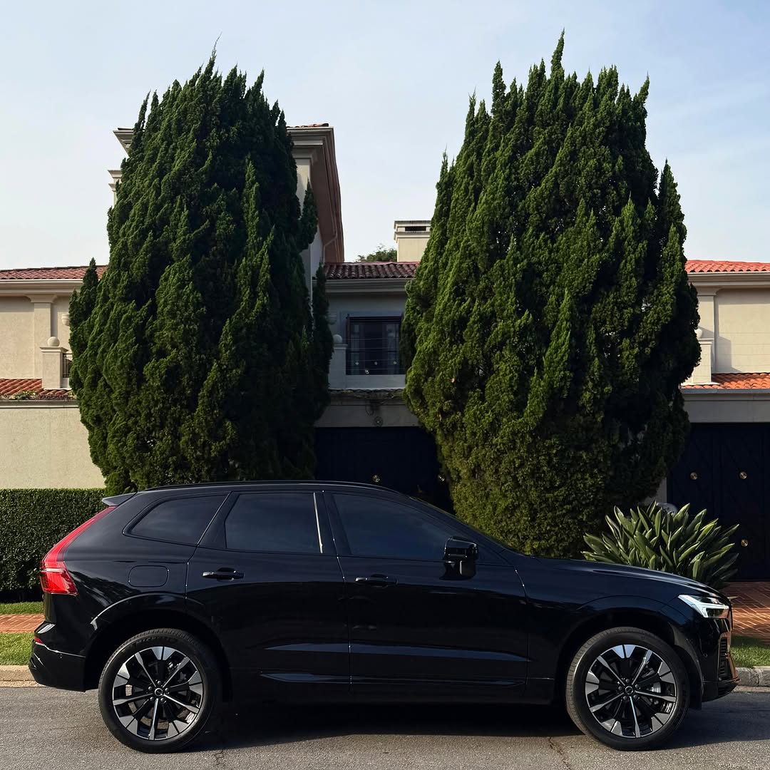VOLVO XC60 T8 HYBRID ULTRA - Imagem 13