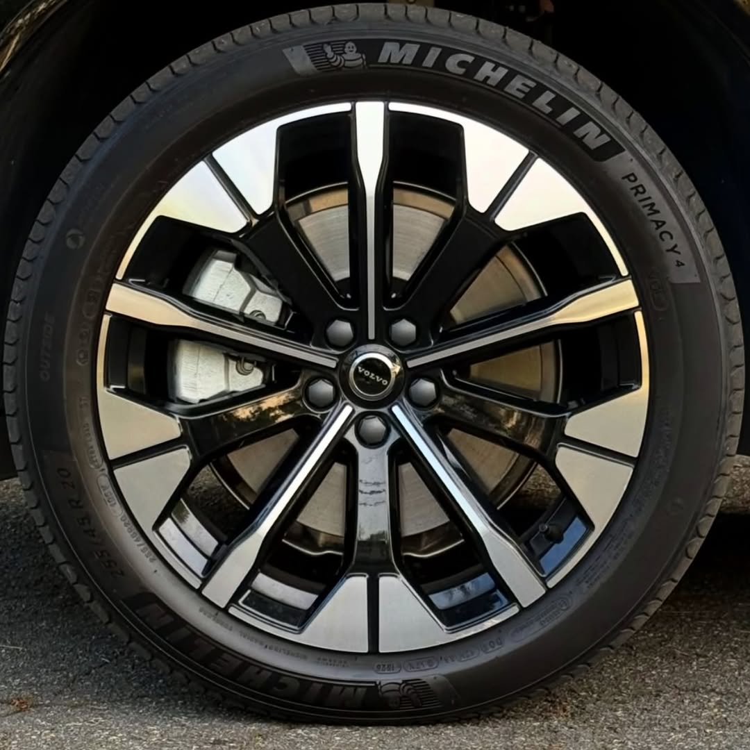 VOLVO XC60 T8 HYBRID ULTRA - Imagem 15