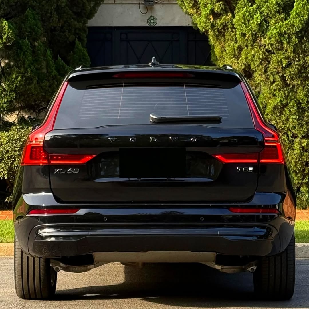 VOLVO XC60 T8 HYBRID ULTRA - Imagem 9
