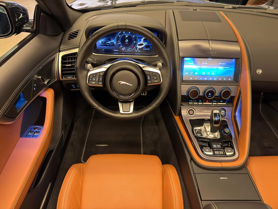 JAGUAR F-TYPE R-DYNAMIC - Imagem 8
