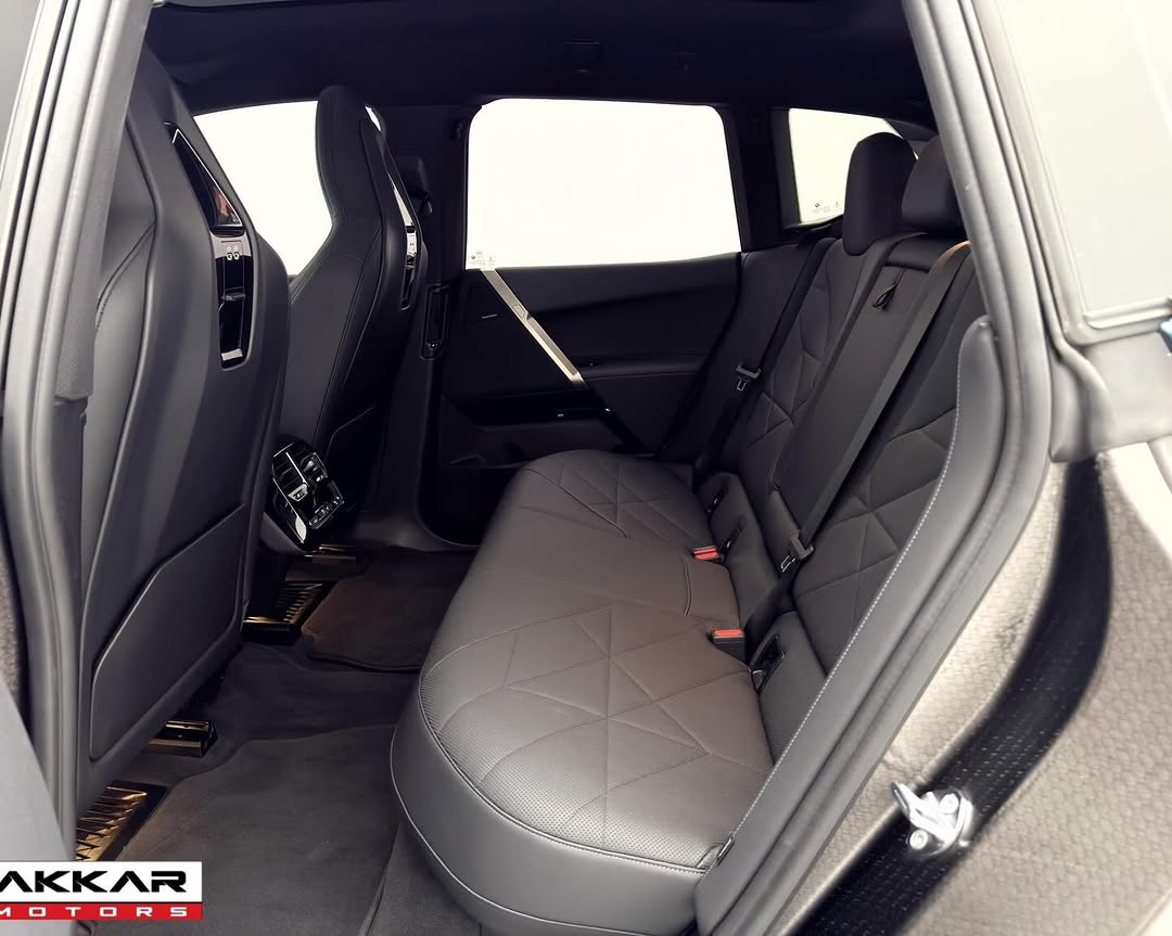 BMW IX XDRIVE40 - Imagem 4