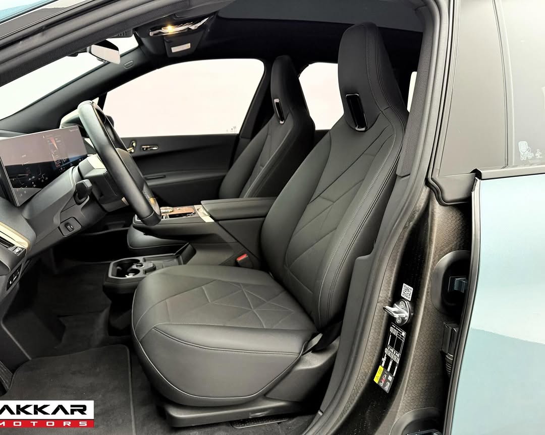 BMW IX XDRIVE40 - Imagem 7