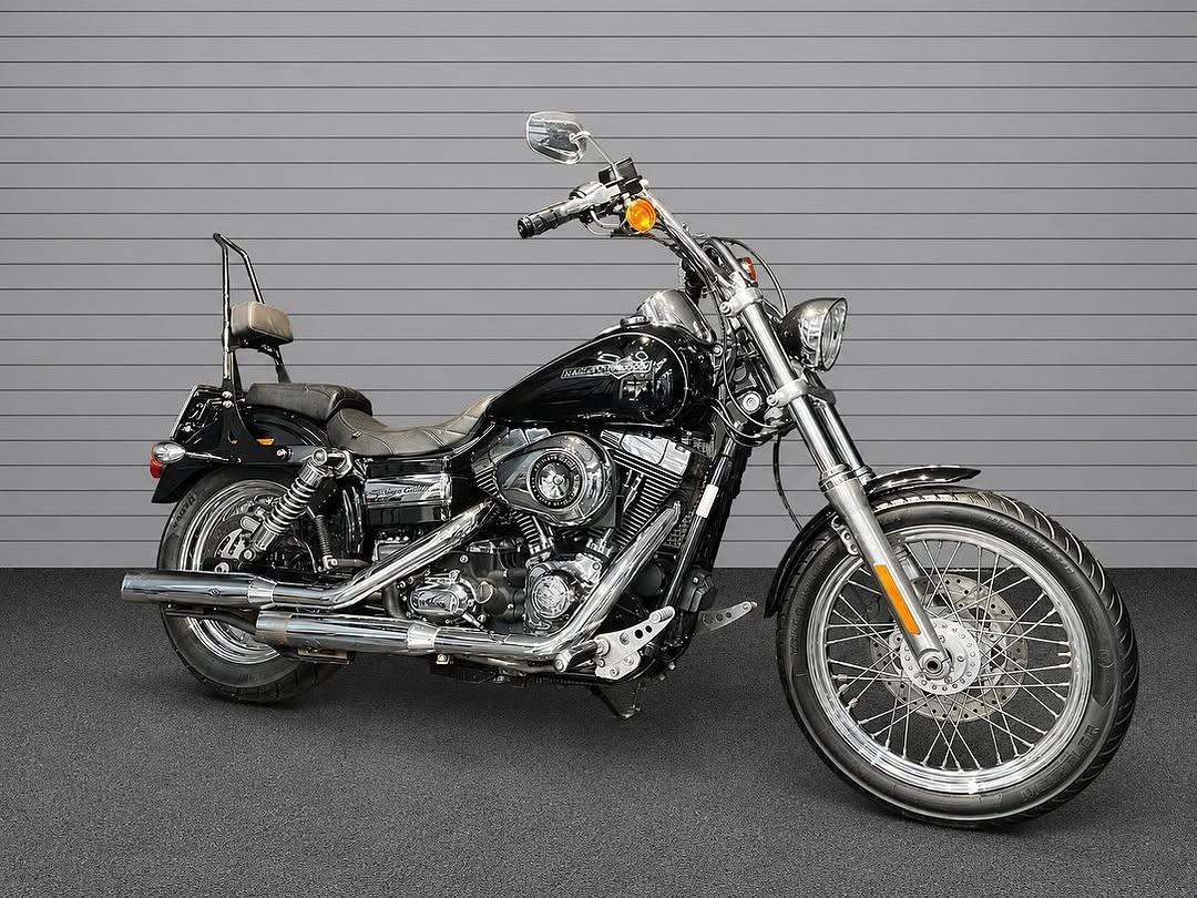 HARLEY-DAVIDSON DYNA SUPER GLIDE CUSTOM - Imagem 1