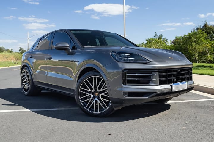 PORSCHE CAYENNE E-HYBRID COUPÉ