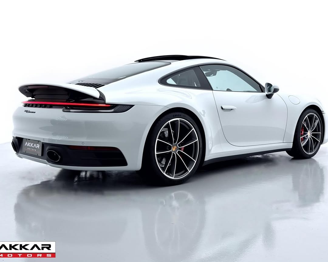 PORSCHE 911 CARRERA - Imagem 3