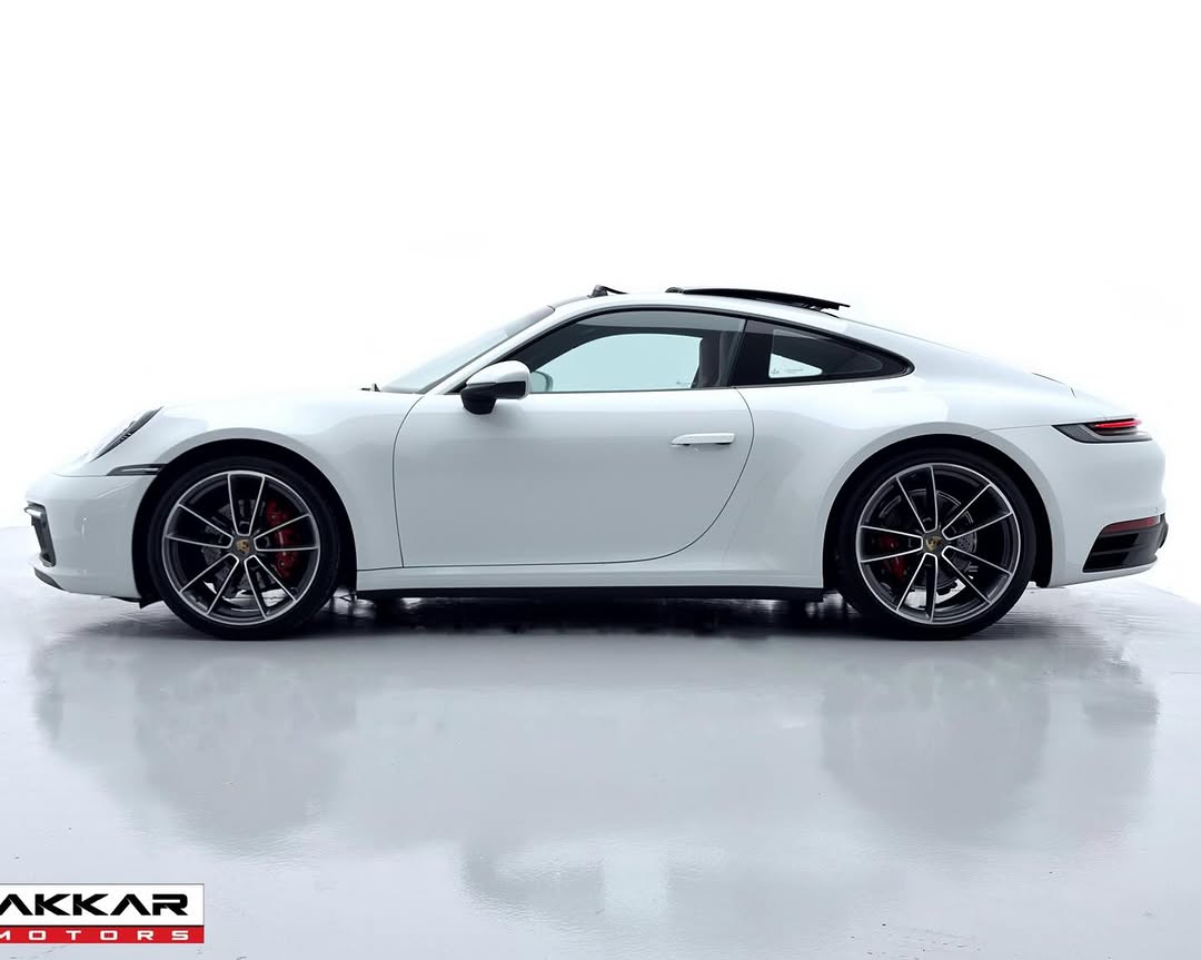 PORSCHE 911 CARRERA - Imagem 6