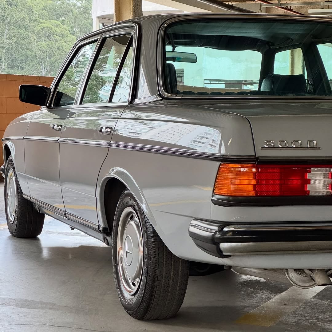 MERCEDES-BENZ 300 D - Imagem 12