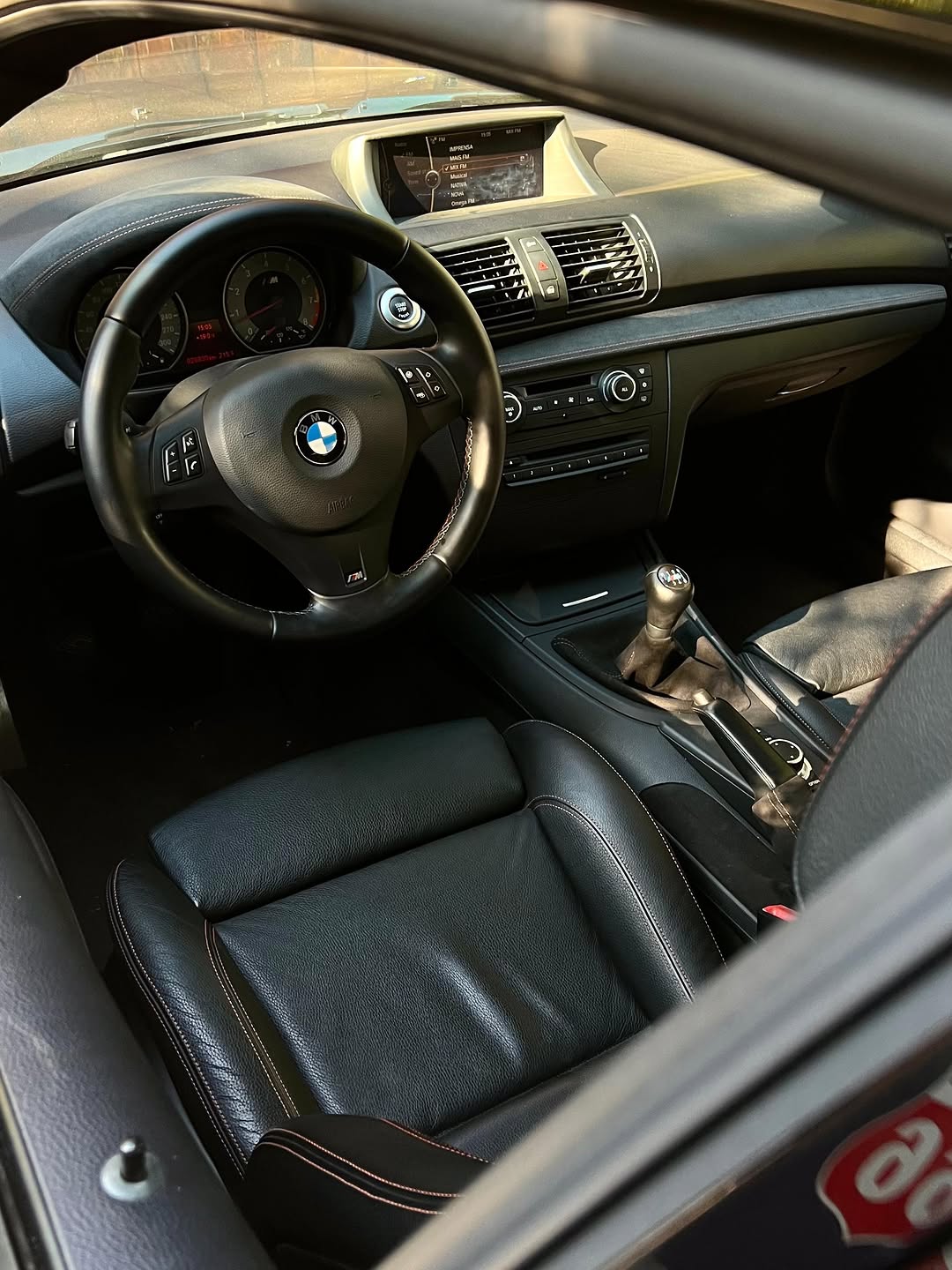 BMW 1M - Imagem 8