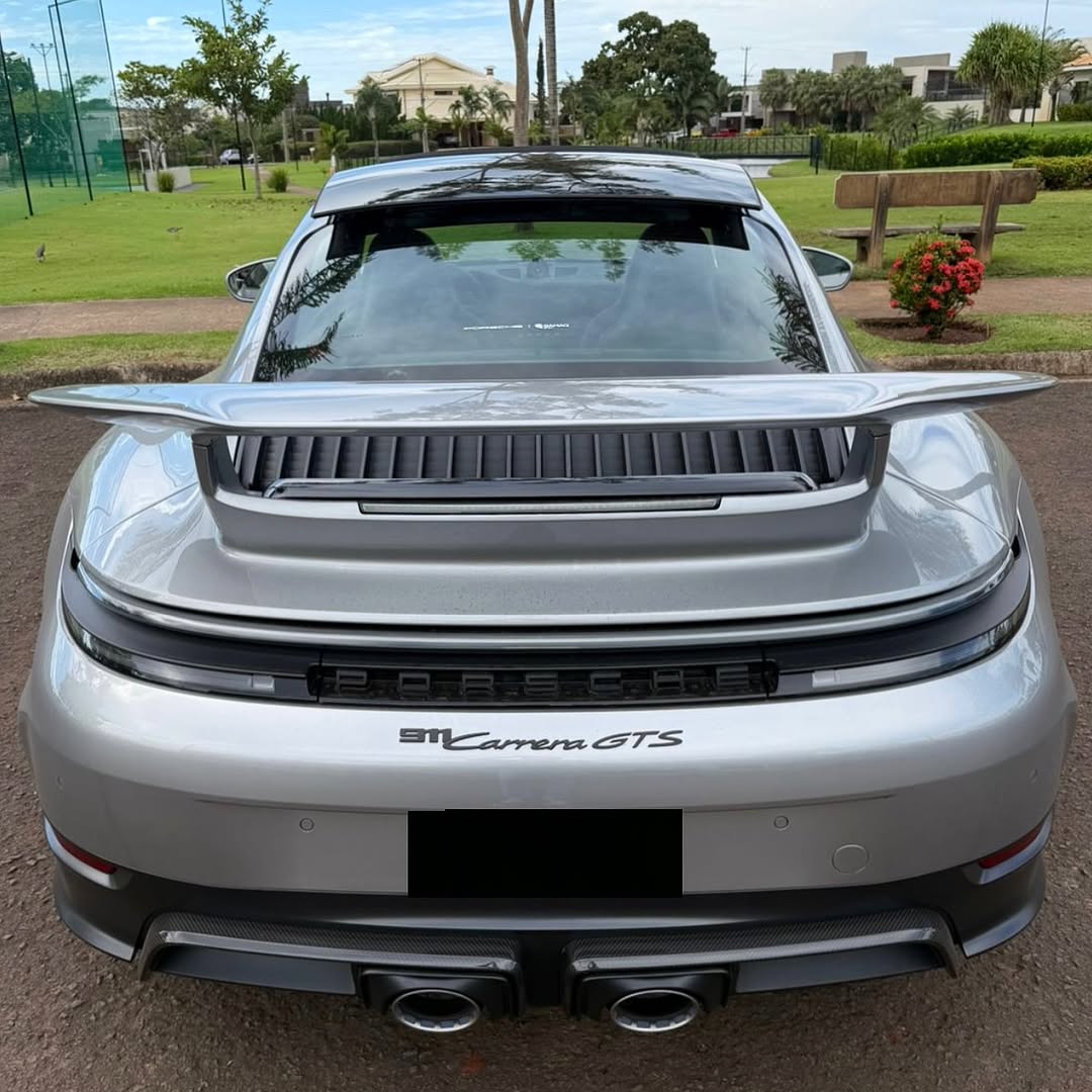 PORSCHE 911 CARRERA GTS - Imagem 3