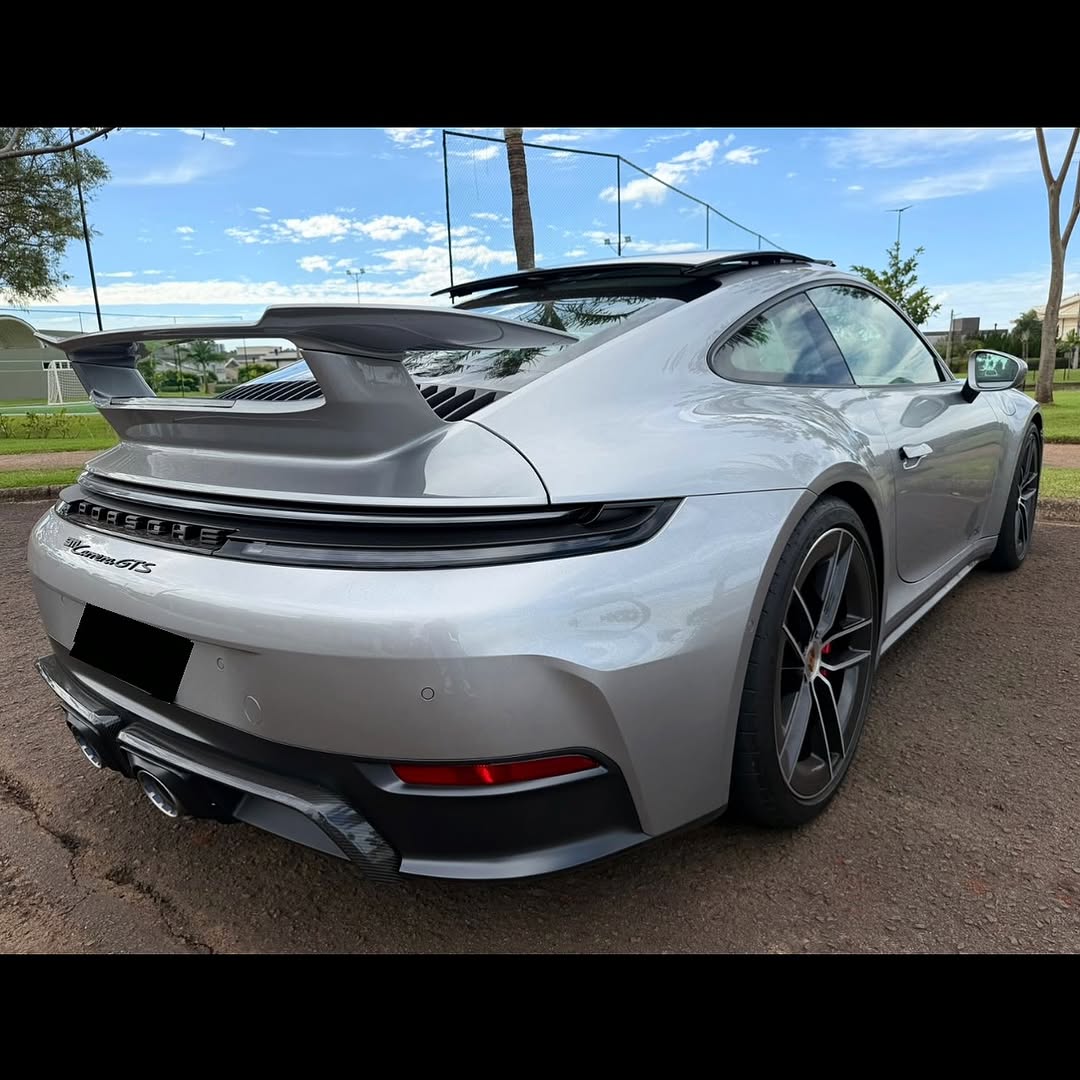 PORSCHE 911 CARRERA GTS - Imagem 8