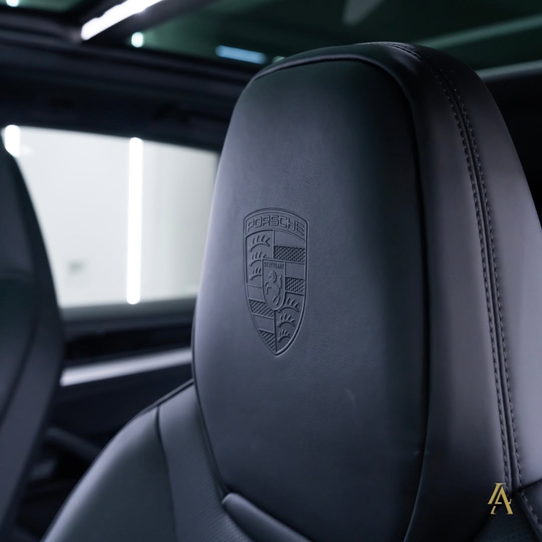 PORSCHE CAYENNE E-HYBRID - Imagem 11