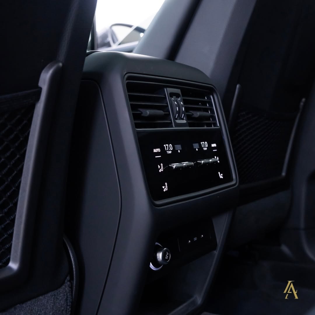 PORSCHE CAYENNE E-HYBRID - Imagem 15