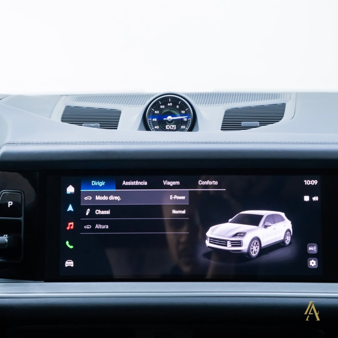 PORSCHE CAYENNE E-HYBRID - Imagem 16