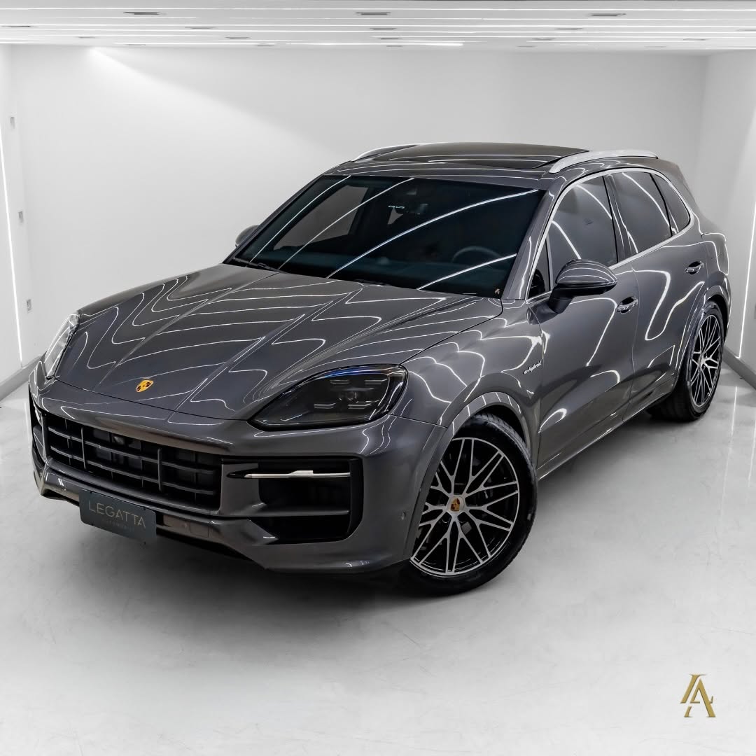 PORSCHE CAYENNE E-HYBRID - Imagem 18