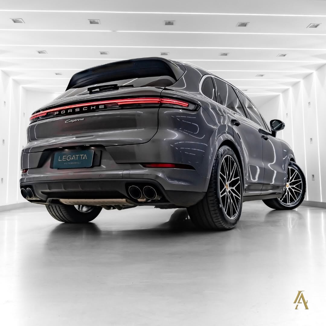 PORSCHE CAYENNE E-HYBRID - Imagem 20
