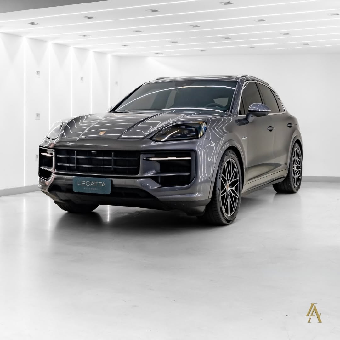PORSCHE CAYENNE E-HYBRID - Imagem 3