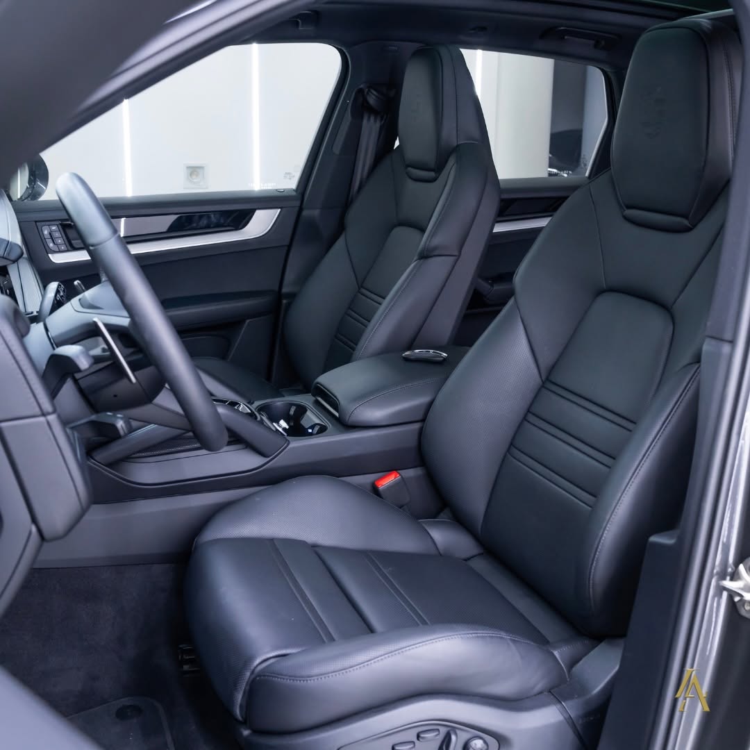 PORSCHE CAYENNE E-HYBRID - Imagem 8