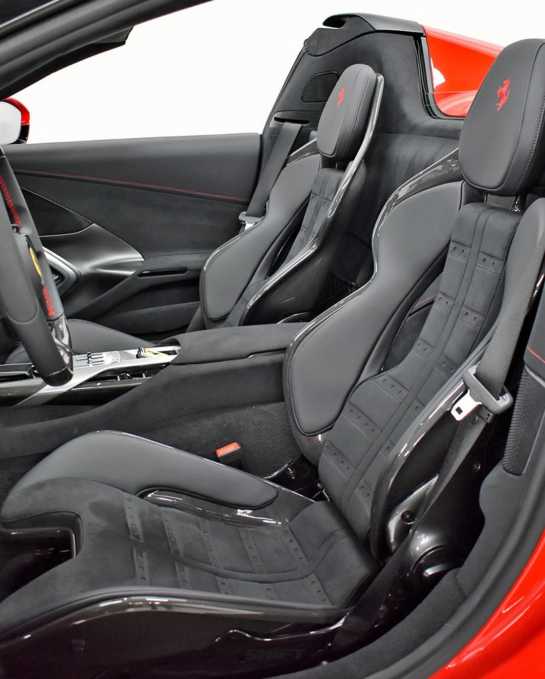 FERRARI 12CILINDRI - Imagem 5