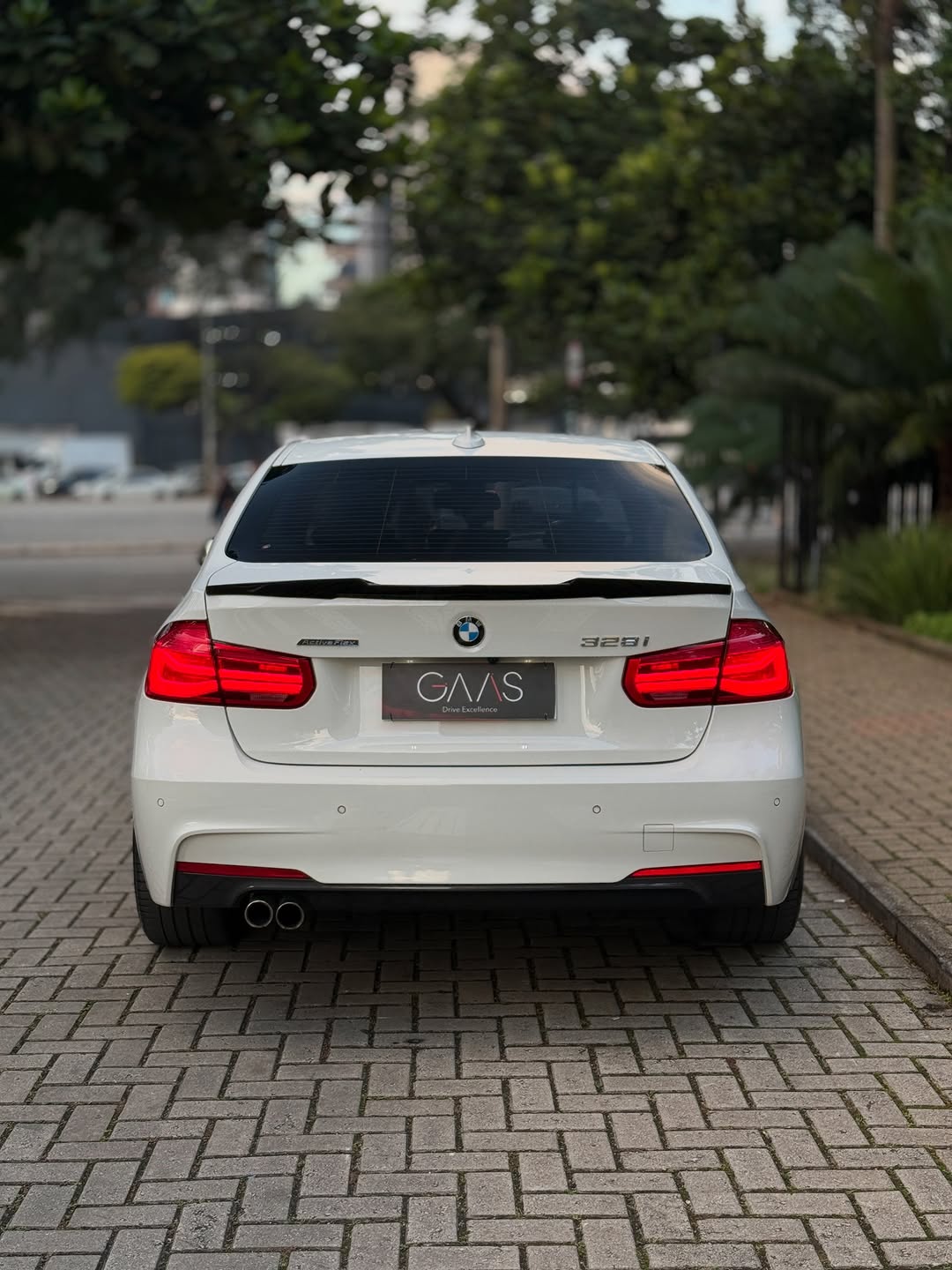 BMW 328I M SPORT - Imagem 5