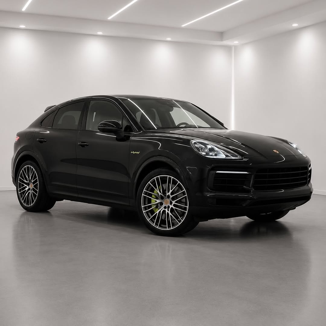 PORSCHE CAYENNE E-HYBRID COUPÉ - Imagem 3