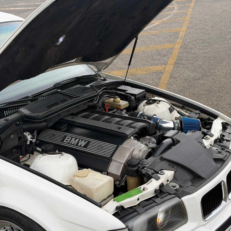 BMW 325I - Imagem 7