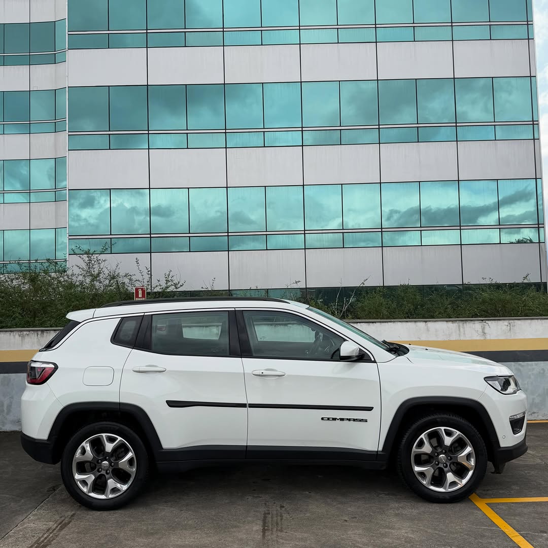 JEEP COMPASS LONGITUDE - Imagem 4