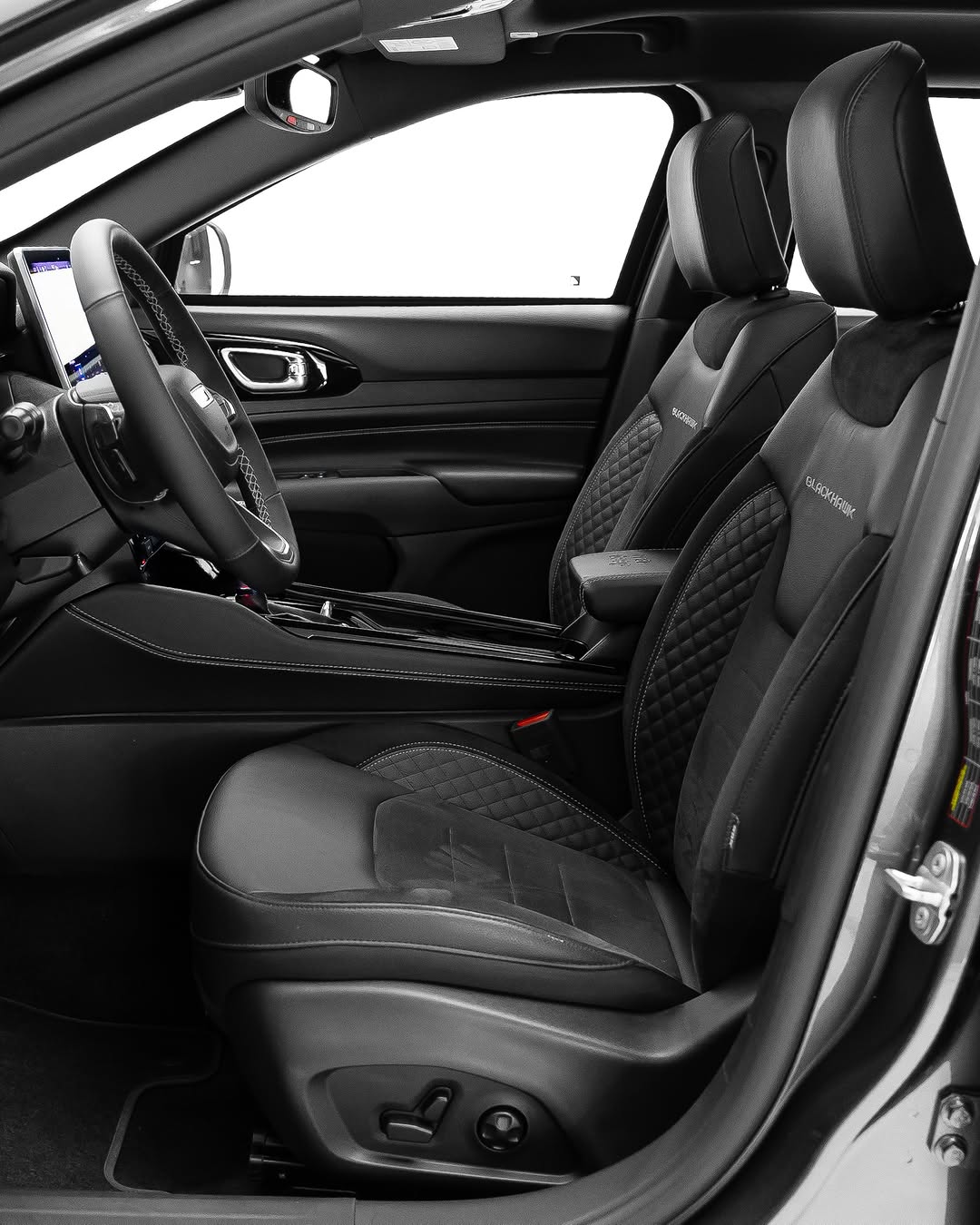 JEEP COMMANDER BLACKHAWK - Imagem 4