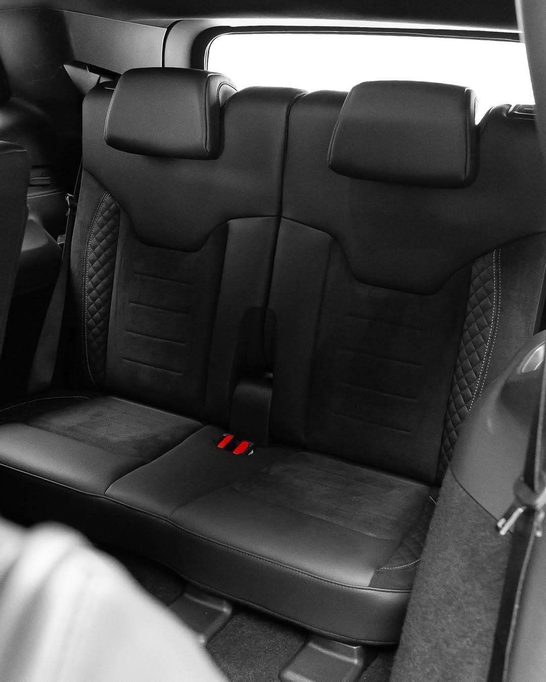 JEEP COMMANDER BLACKHAWK - Imagem 6