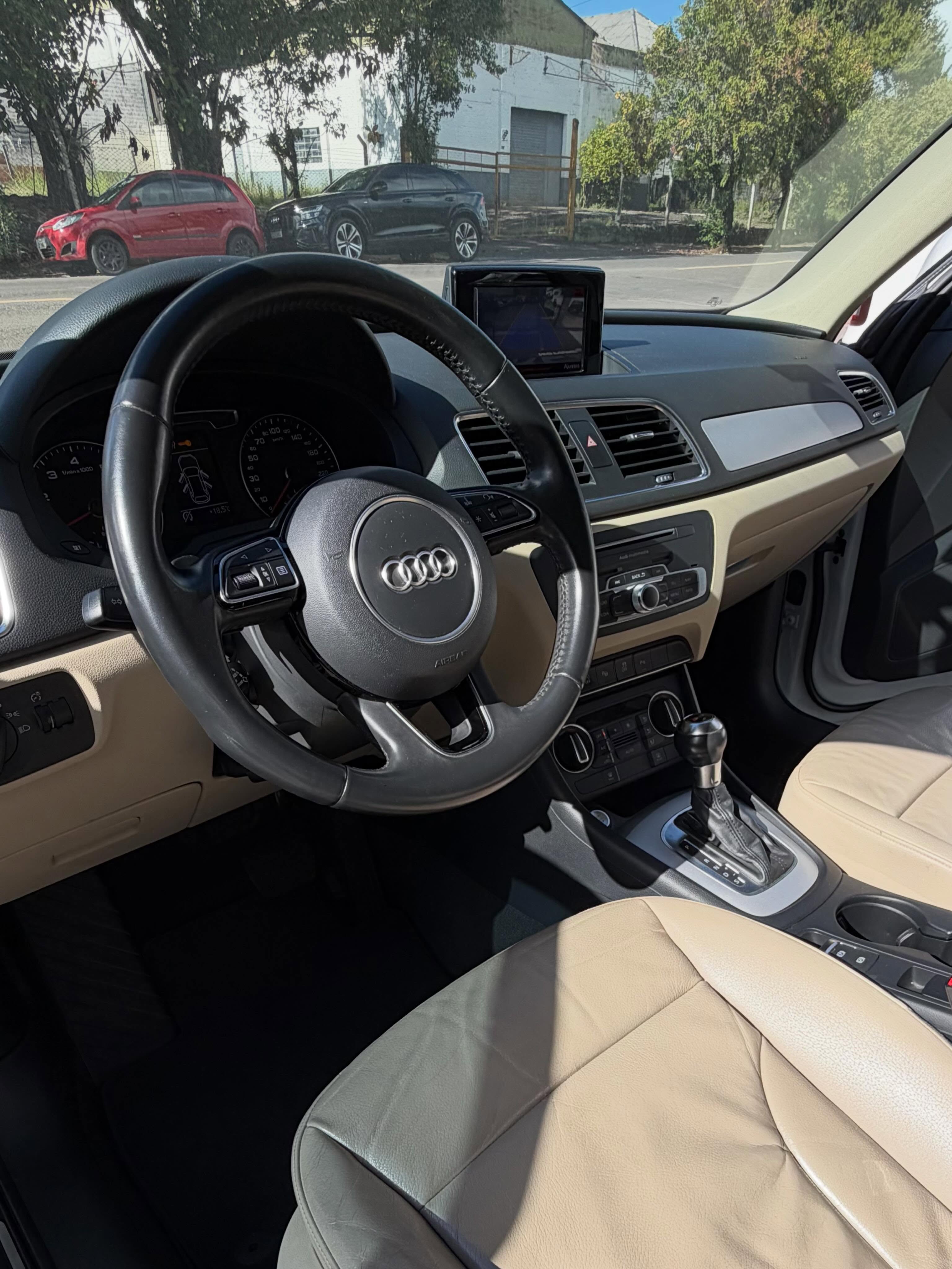 AUDI Q3 P. PLUS - Imagem 9