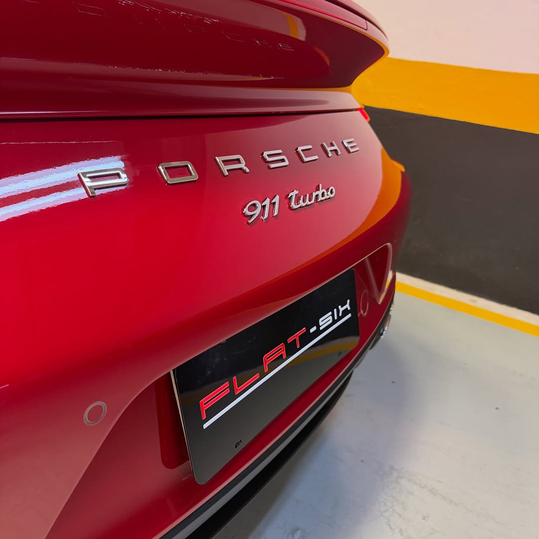 PORSCHE 911 TURBO - Imagem 12