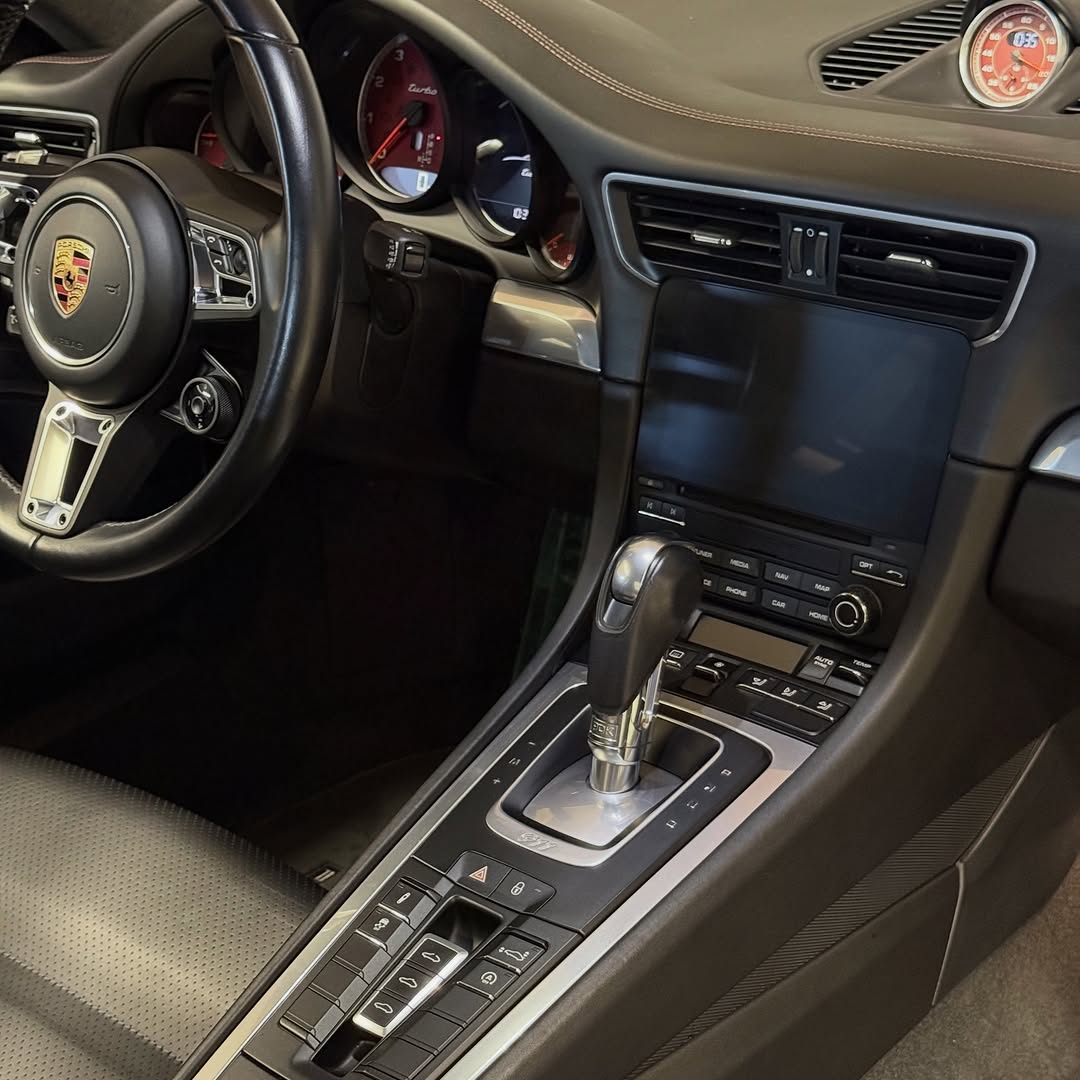 PORSCHE 911 TURBO - Imagem 14