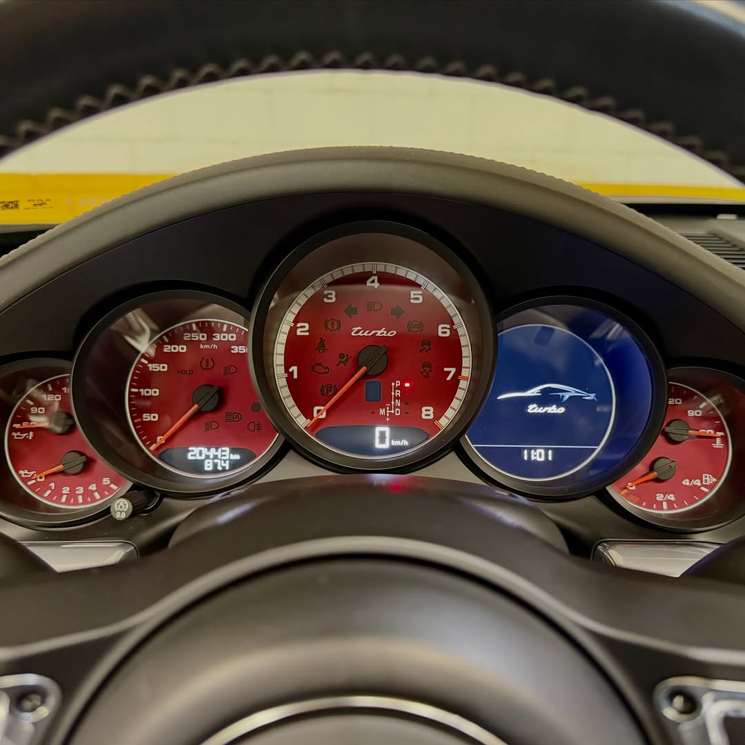PORSCHE 911 TURBO - Imagem 19