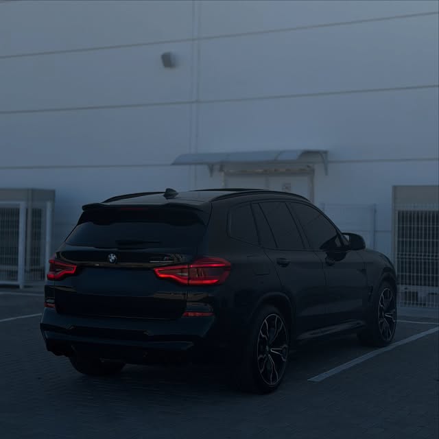 BMW X3M COMPETITION - Imagem 15