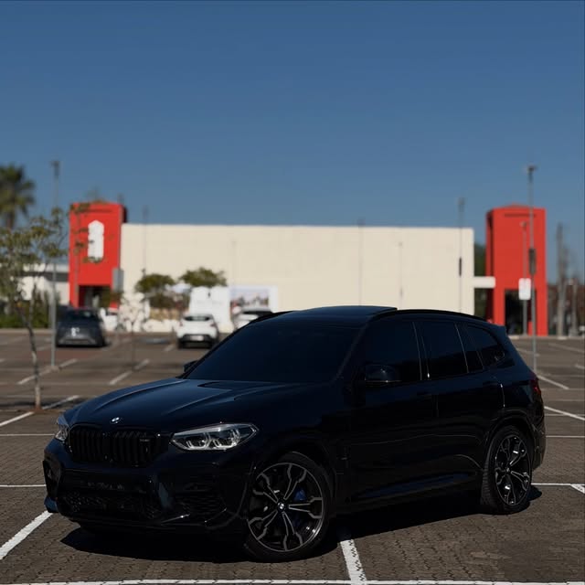 BMW X3M COMPETITION - Imagem 3