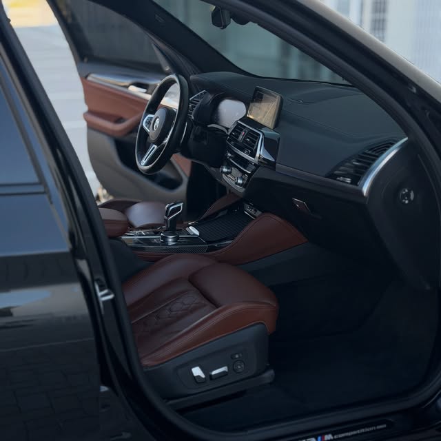 BMW X3M COMPETITION - Imagem 10