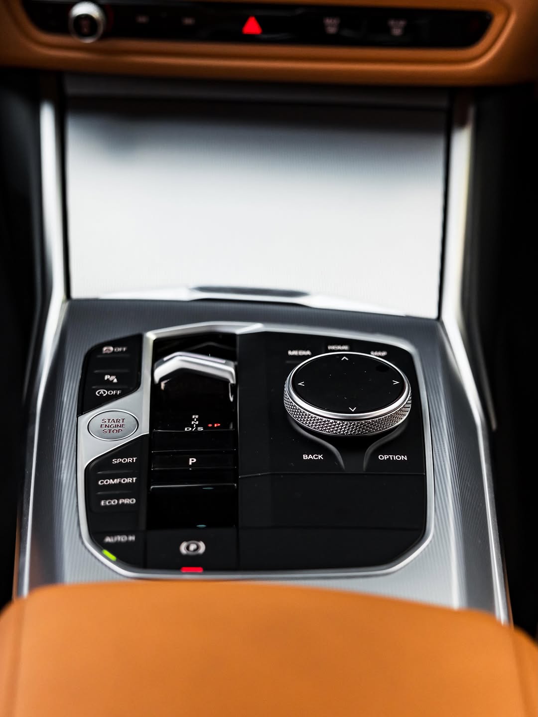 BMW 320I SPORT GP - Imagem 11