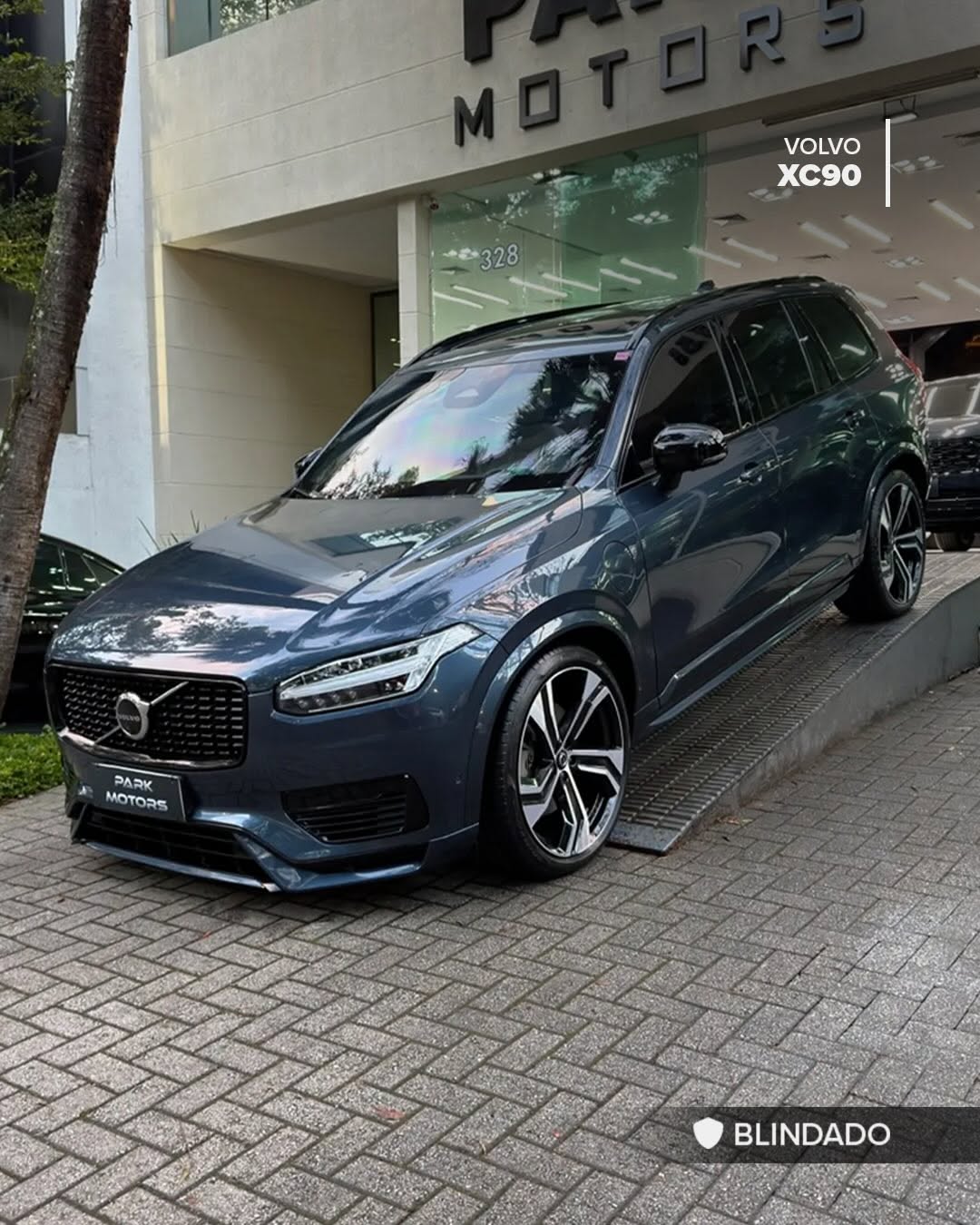 VOLVO XC90 T8 RECHARGE ULTIMATE DARK - Imagem 1