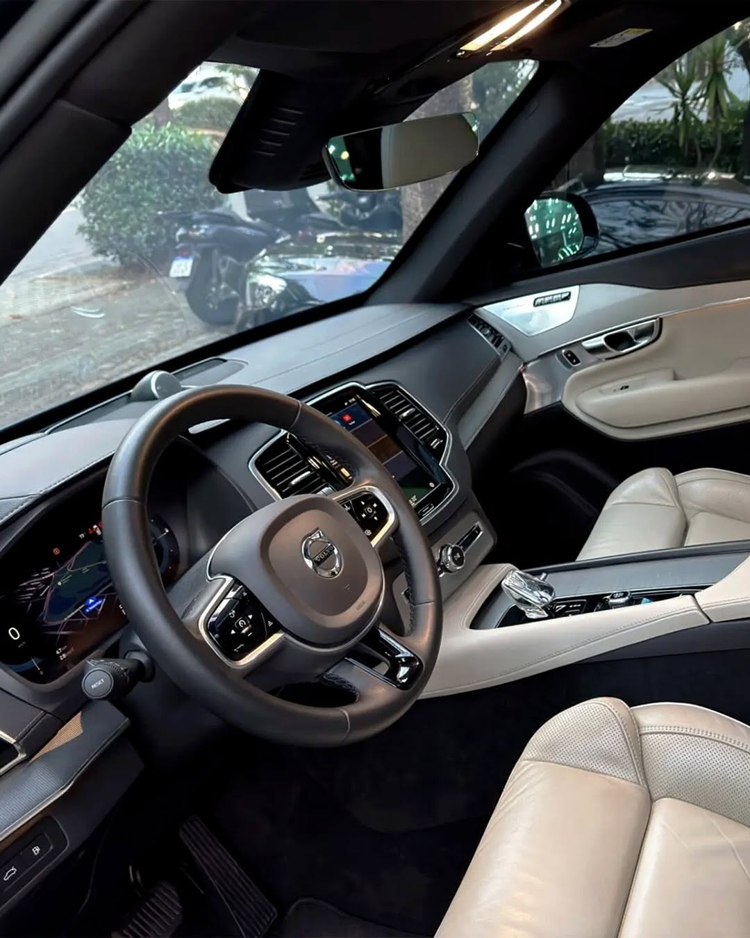 VOLVO XC90 T8 RECHARGE ULTIMATE DARK - Imagem 8