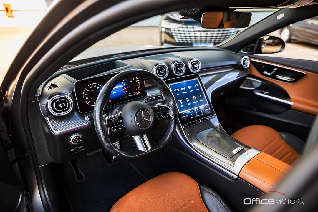 MERCEDES-BENZ C300 AMG LINE - Imagem 2