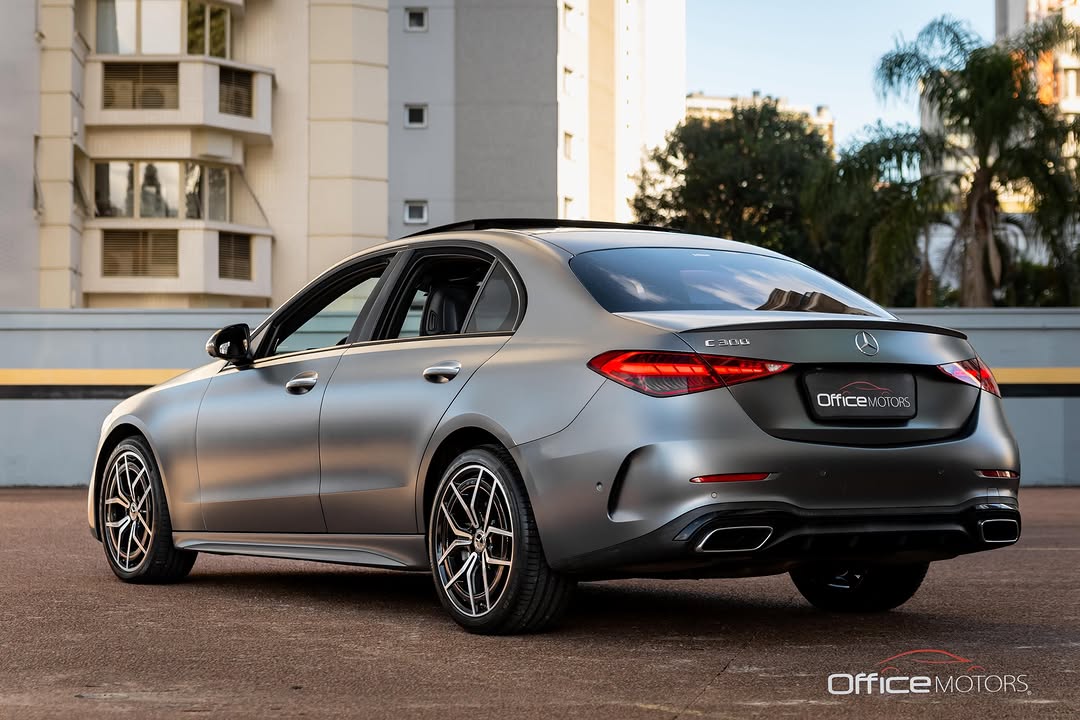 MERCEDES-BENZ C300 AMG LINE - Imagem 4