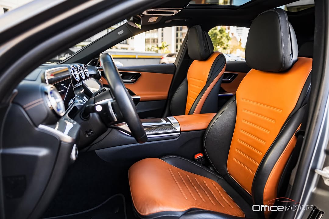 MERCEDES-BENZ C300 AMG LINE - Imagem 7