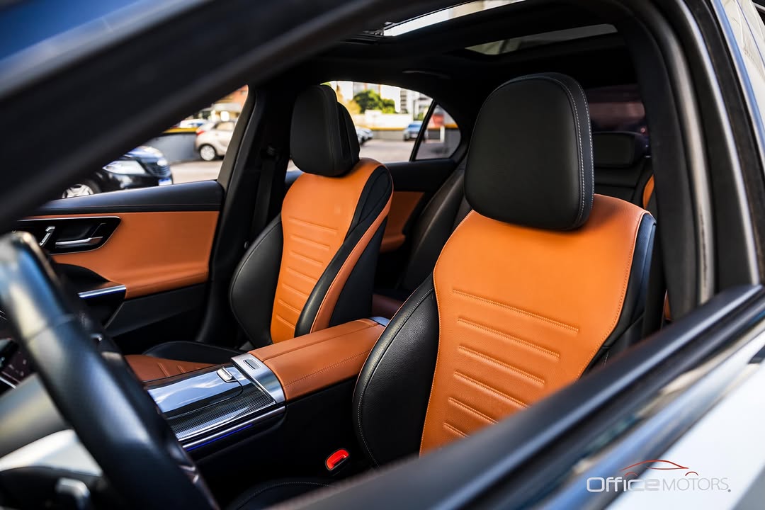 MERCEDES-BENZ C300 AMG LINE - Imagem 8