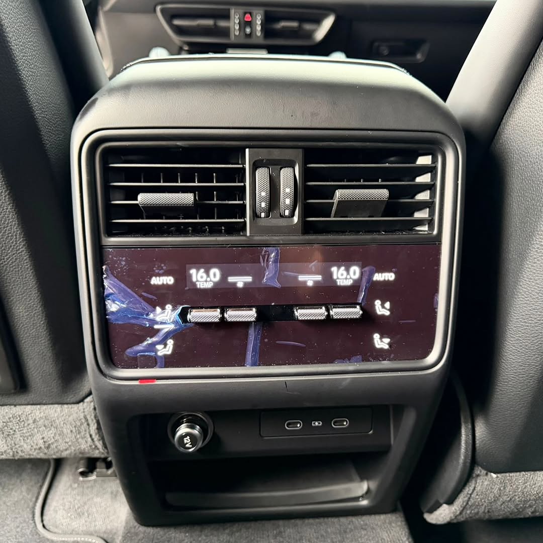PORSCHE CAYENNE S E-HYBRID - Imagem 7