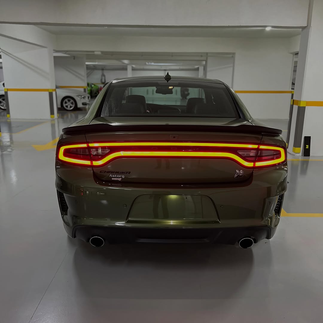 DODGE CHARGER SWINGER SCAT PACK - Imagem 4