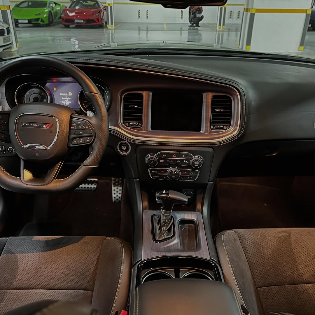 DODGE CHARGER SWINGER SCAT PACK - Imagem 6
