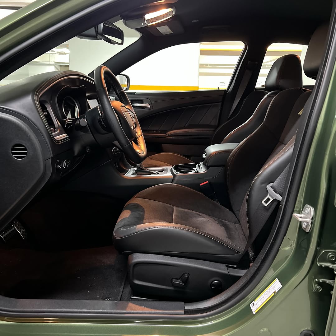 DODGE CHARGER SWINGER SCAT PACK - Imagem 7