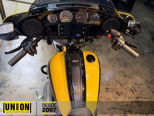 HARLEY-DAVIDSON STREET GLIDE SPECIAL - Imagem 9