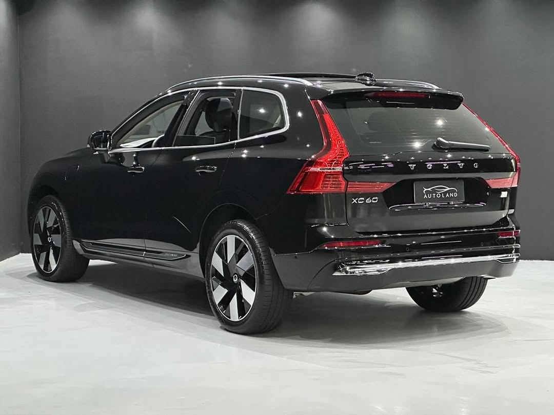 VOLVO XC60 T8 RECHARGE ULTIMATE AWD GEARTRONIC BLINDADO - Imagem 2